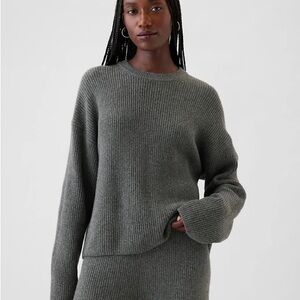 GAP CashSoft Shaker-Stitch Crewneck Sweater in Charcoal Grey | Knit Sweater